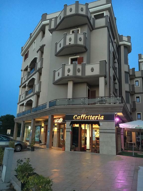Il Castello Apartment ออลเบีย ภายนอก รูปภาพ